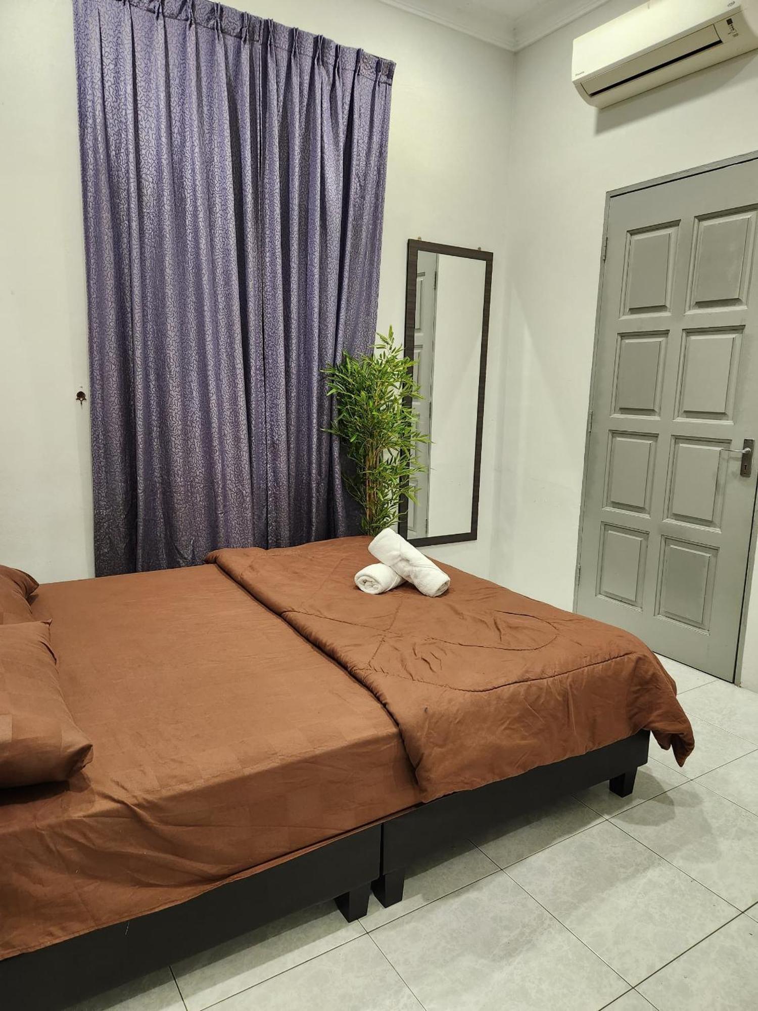 Galaxy Guest Home By Ipoh Maju Stay Exterior photo
