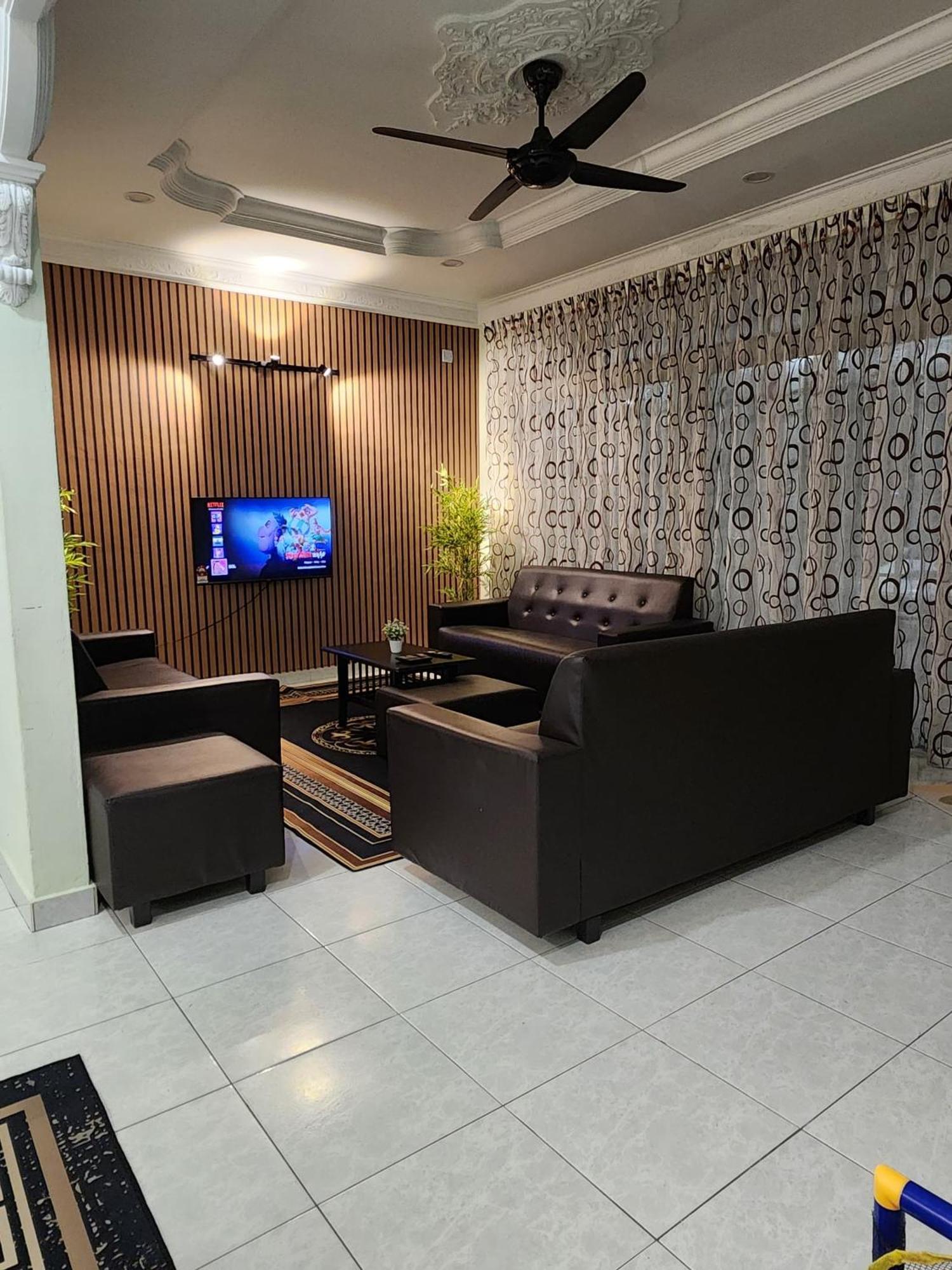 Galaxy Guest Home By Ipoh Maju Stay Exterior photo
